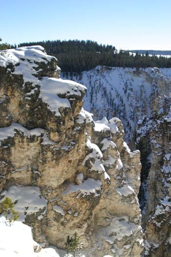 USA WY YellowstoneNP 2004NOV01 LowerFalls 002